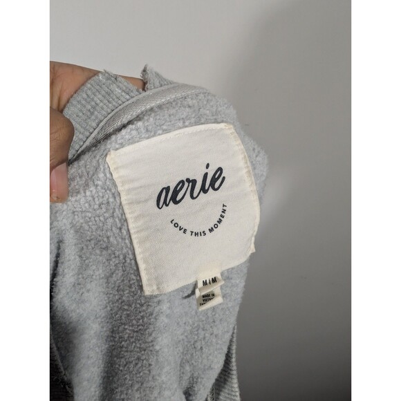 Aerie Womens Grey‎ The Chill Cozy Graphic Crew Neck Sweatshirt Sz M Streetwear - Picture 2 of 10
